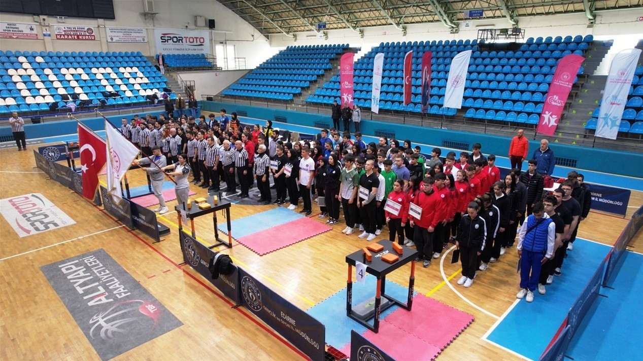 Körfezli Elif Edirne’den başarıyla döndü
