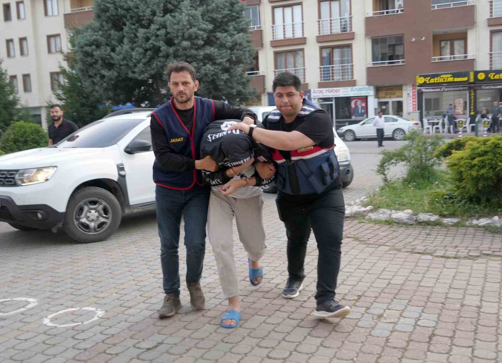 Aracına bindiği taksiciyi öldüren sanık müebbet hapis cezasına çarptırıldı