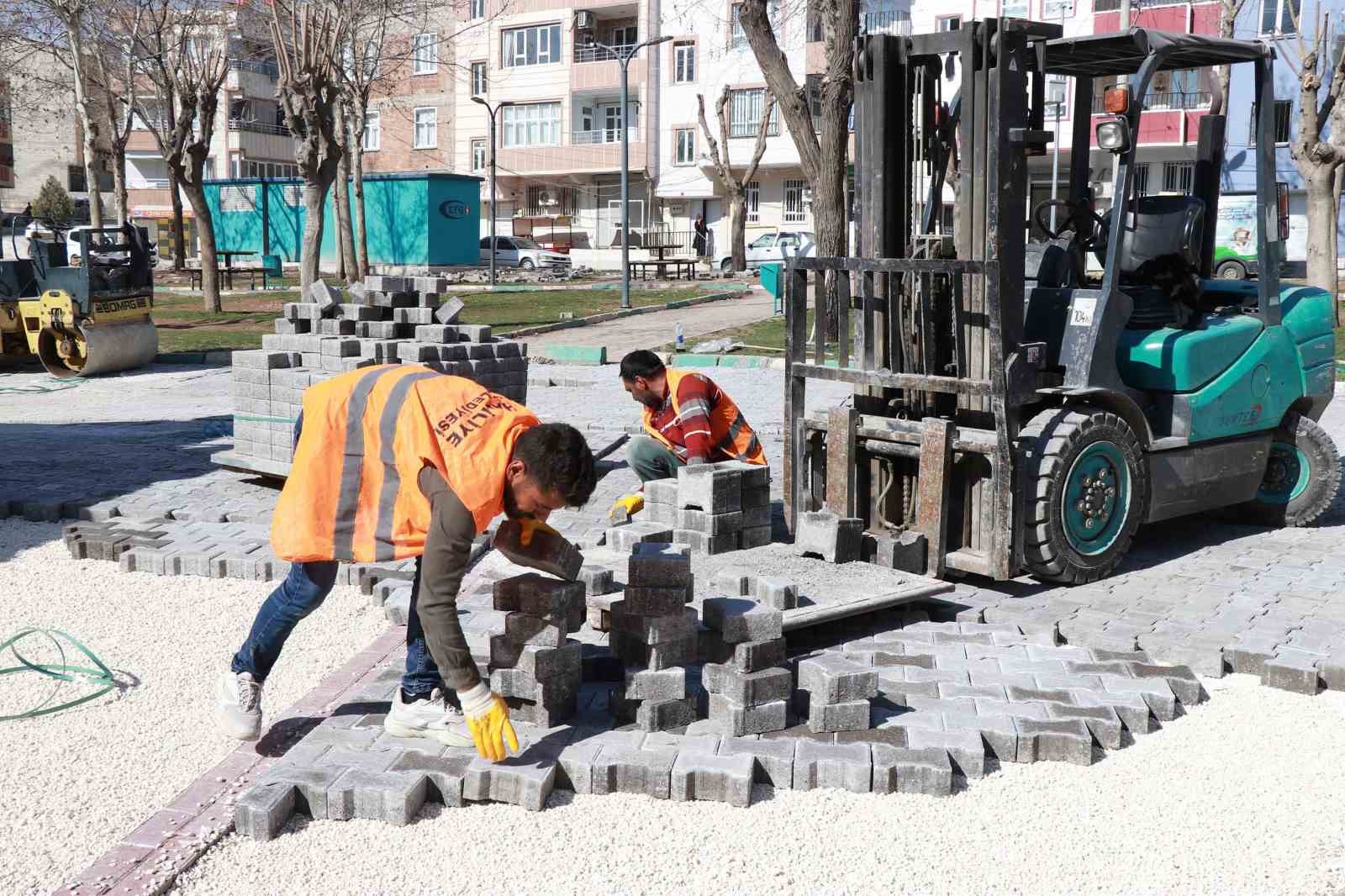 Haliliye’de deforme olmuş yollar yenileniyor