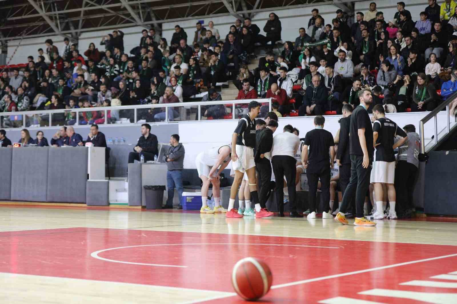 Sakarya Büyükşehir Basketbol tur için parkeye çıkıyor
