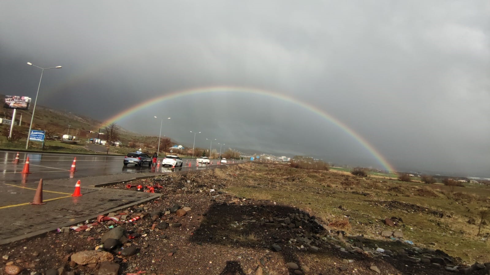 Bing&ouml;l&rsquo;de g&ouml;kkuşağı mest etti

