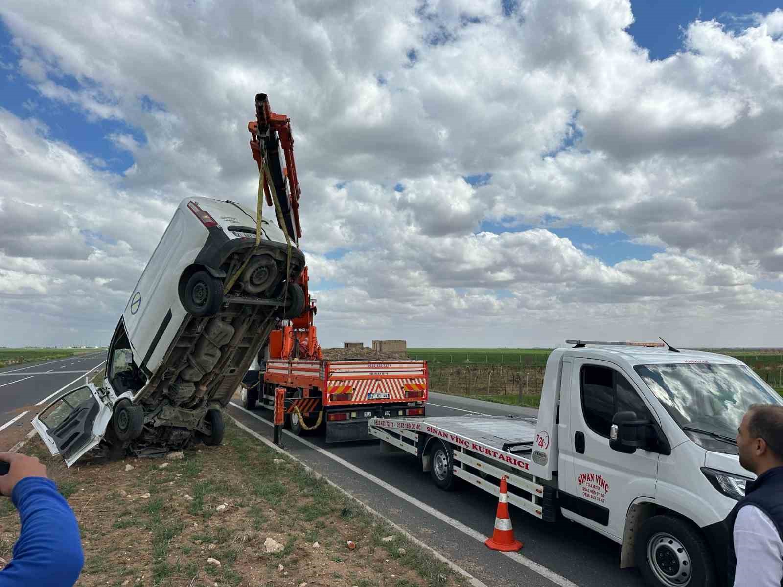 Mardin’de kamyonet takla attı: 1 yaralı
