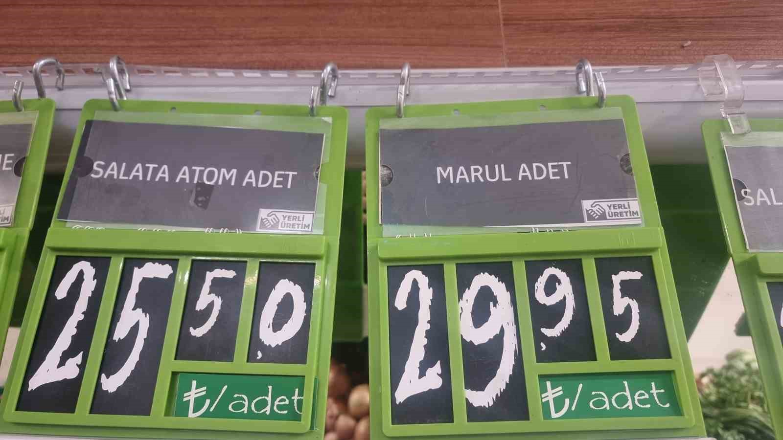 Üreticide en ucuz sebze marul: Tarlada 5 TL, manavda 5 katı