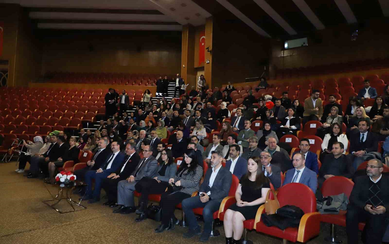 Atatürk Üniversitesi’nde Ocak-Şubat ayı akademik teşvik töreni düzenlendi