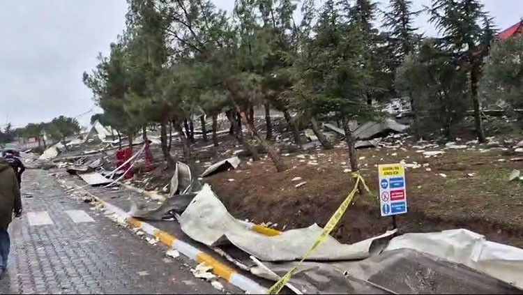 Balıkesir&rsquo;de 11 kişinin &ouml;ld&uuml;ğ&uuml; m&uuml;himmat fabrikasındaki patlamaya ilişkin 4 sanık h&acirc;kim karşısında
