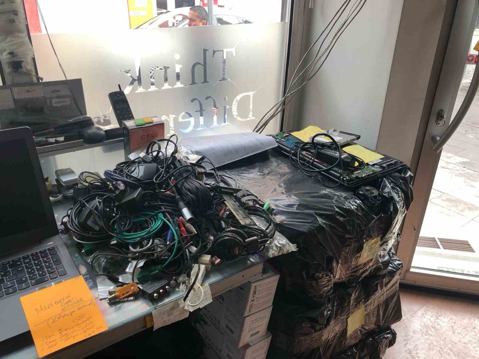 Tamir edeceğim derken daha &ccedil;ok bozuyorlar
