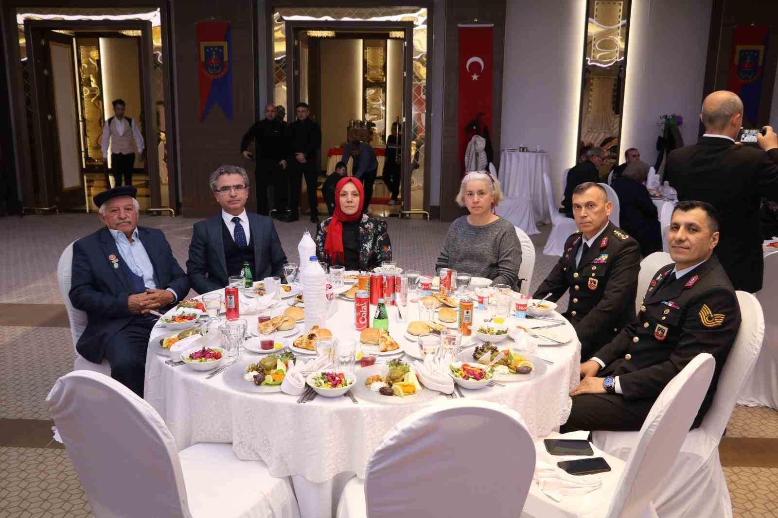 Albay Yağan: "Ter&ouml;r belası kahraman g&uuml;venlik g&uuml;&ccedil;lerimiz tarafından b&uuml;y&uuml;k &ouml;l&ccedil;&uuml;de bertaraf edilmiştir"
