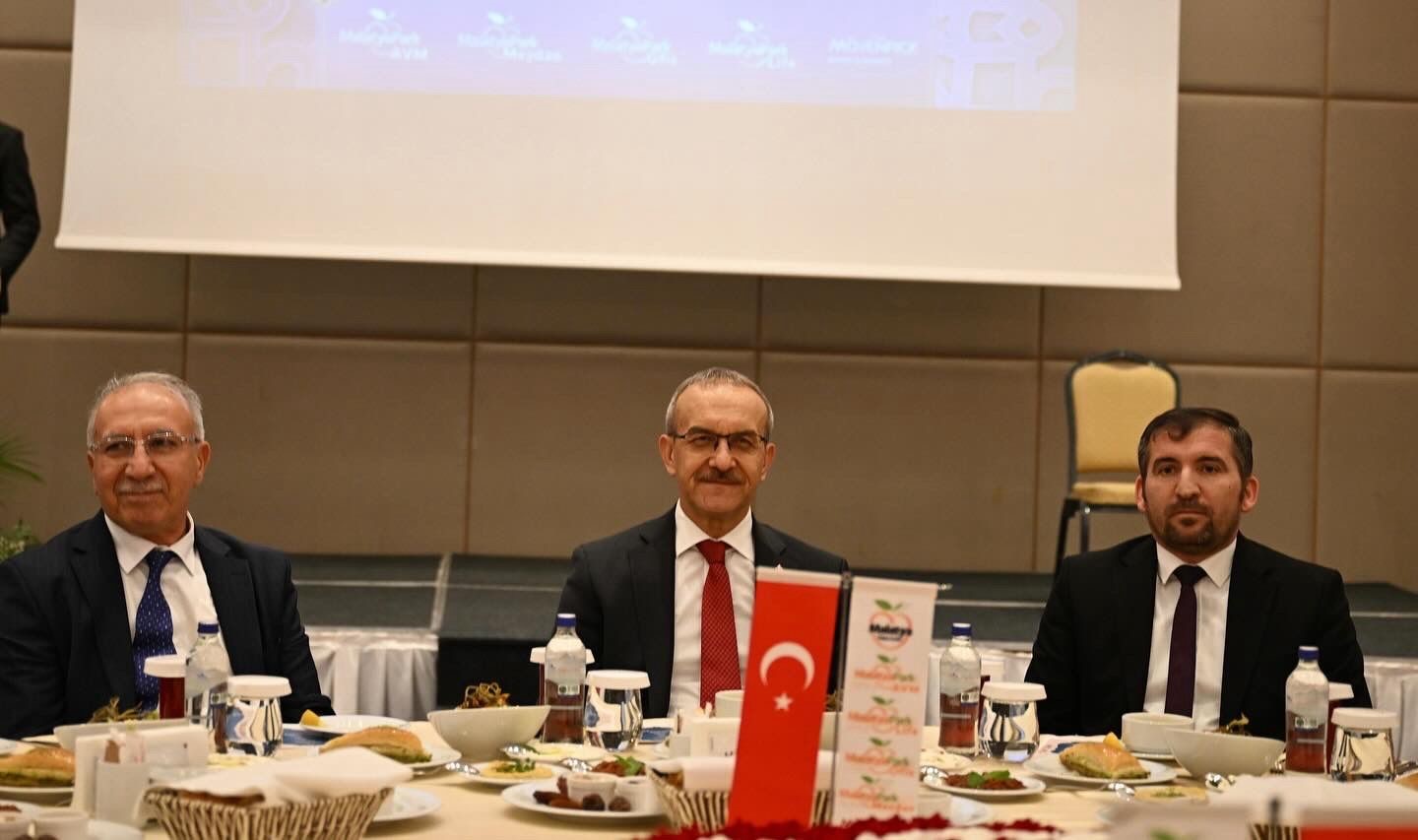 Malatya Girişim Grubu iftarında iş dünyası ve protokol bir araya geldi