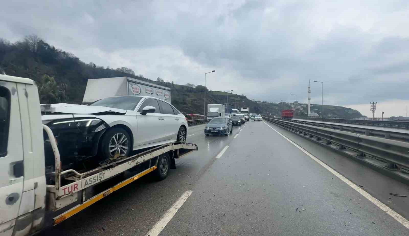 Samsun&rsquo;da zincirleme kaza: 2 yaralı
