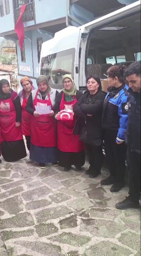 Amasyalı şehit Erkan Başpehlivan&rsquo;ın son isteği &ccedil;&ouml;rekler Şırnak&rsquo;taki polislere g&ouml;nderildi
