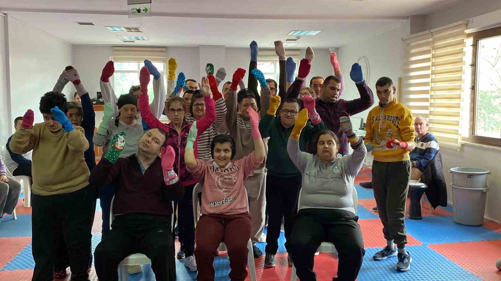 Özel bireylere farkındalık atölyesi