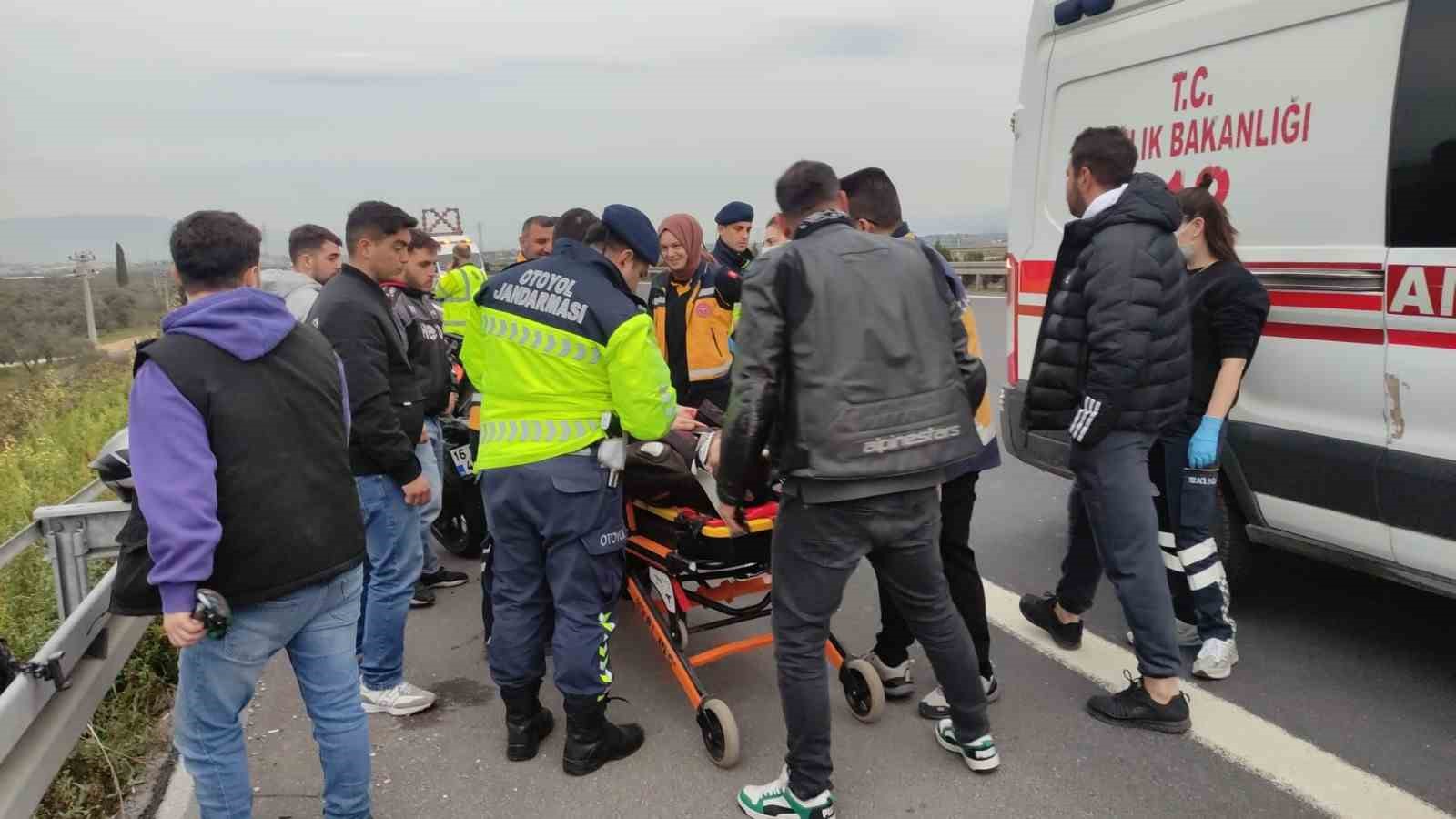 İhlas Haber Ajansı tarafından rapor edilen ciddi motosiklet kazası otoyolda oldu.