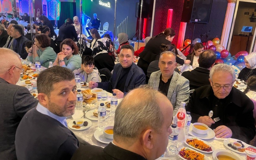 K&uuml;tahya Koruyucu Aile Derneğinden iftar programı
