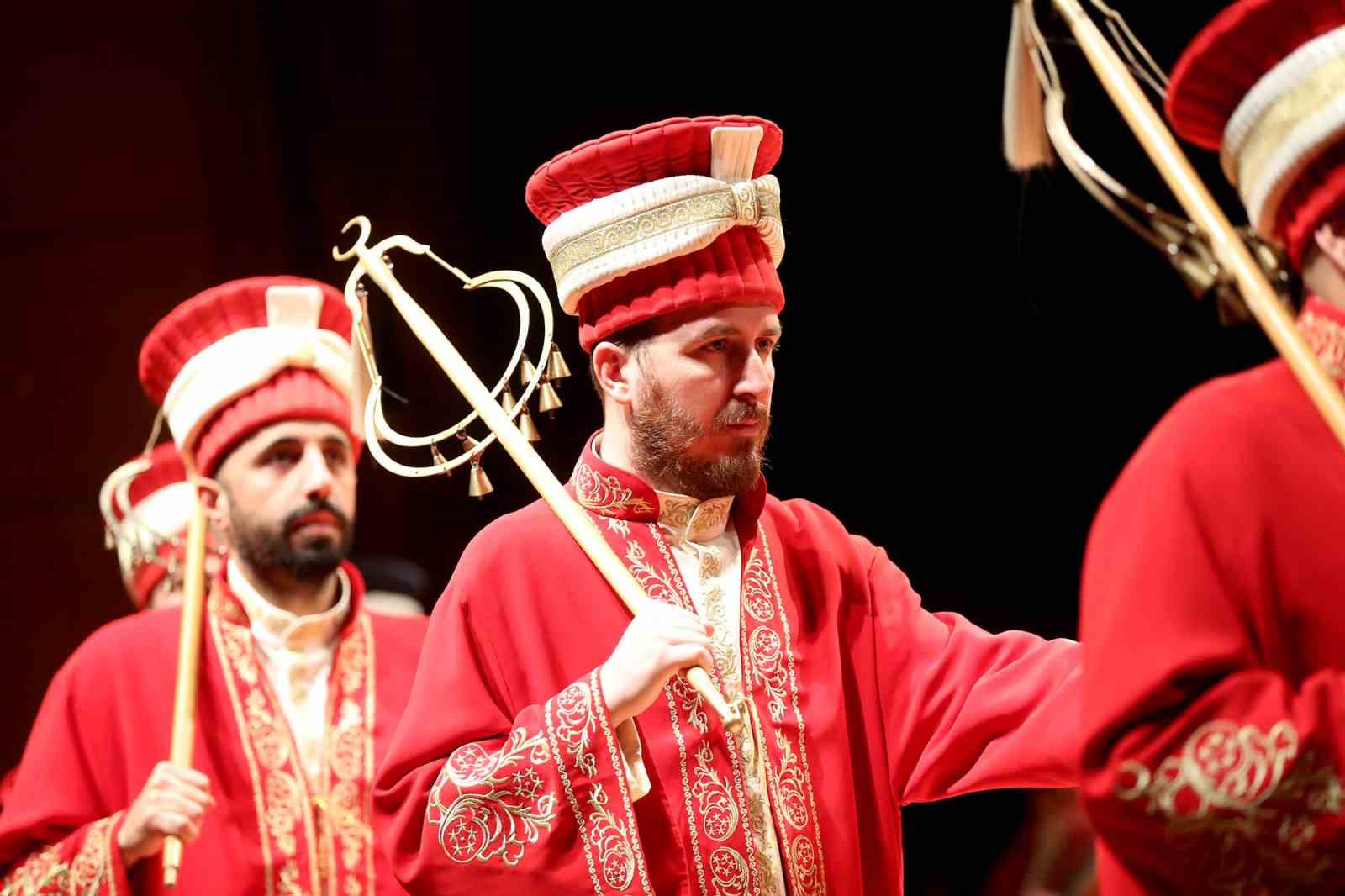 Büyük zaferin 110. yılında salon ecdadın kahramanlık marşlarıyla inledi