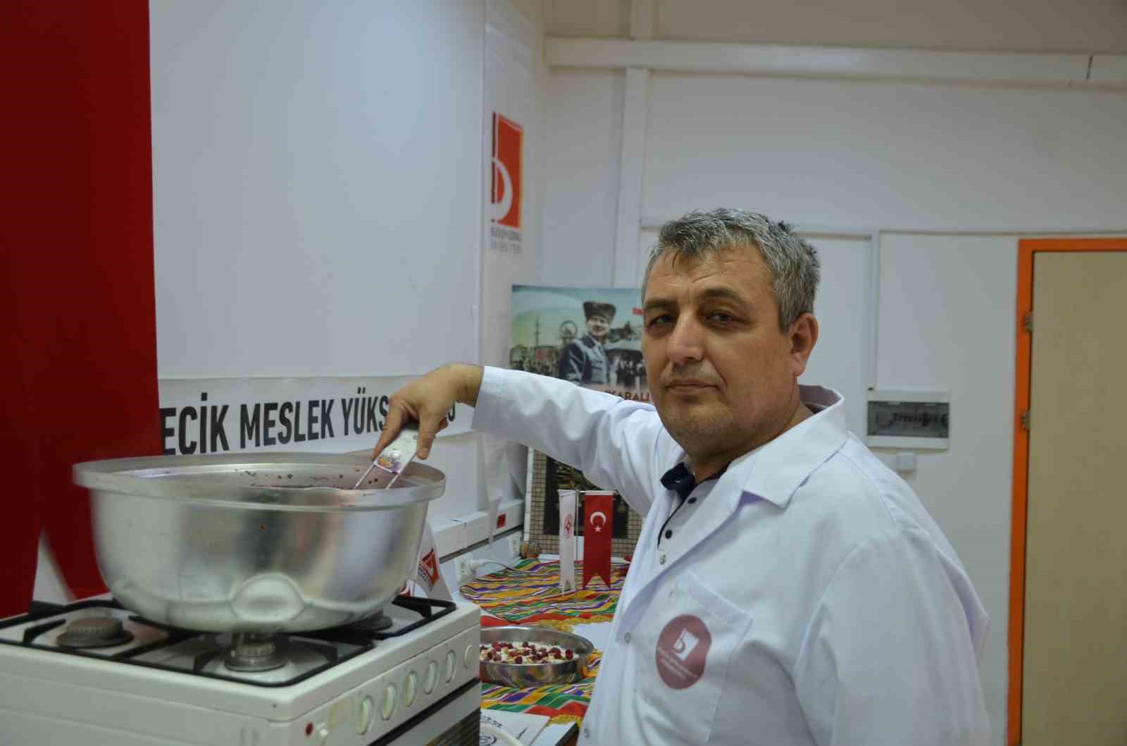 Kanuni Sultan S&uuml;leyman&rsquo;ın Ramazan ayında sofrasından eksik etmediği g&uuml;lla&ccedil; i&ccedil;in coğrafi işaret başvuru yapıldı
