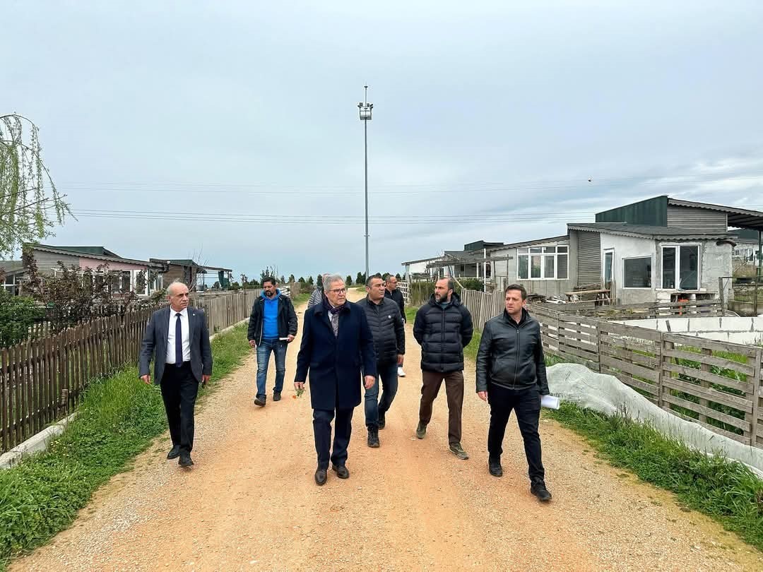 Bandırma Belediyesi hobi bah&ccedil;elerinde yenileme &ccedil;alışmalarına başladı
