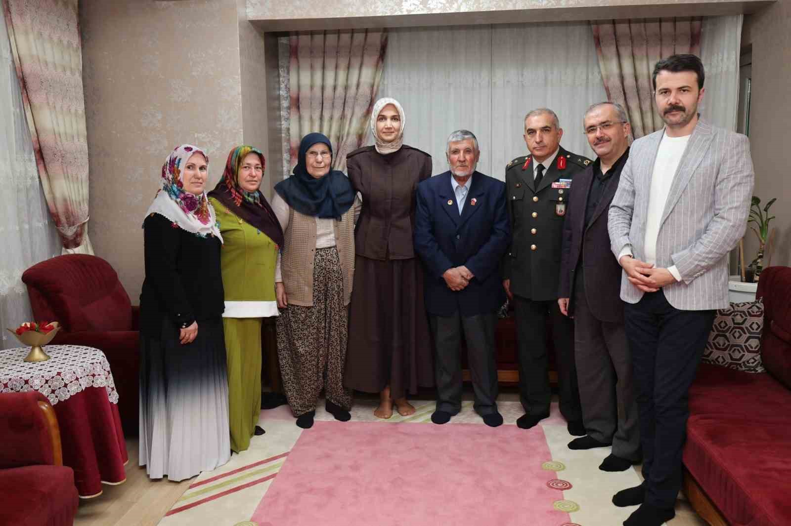 Vali Yiğitbaşı, iftarda Kıbrıs Gazisi’nin sofrasına konuk oldu