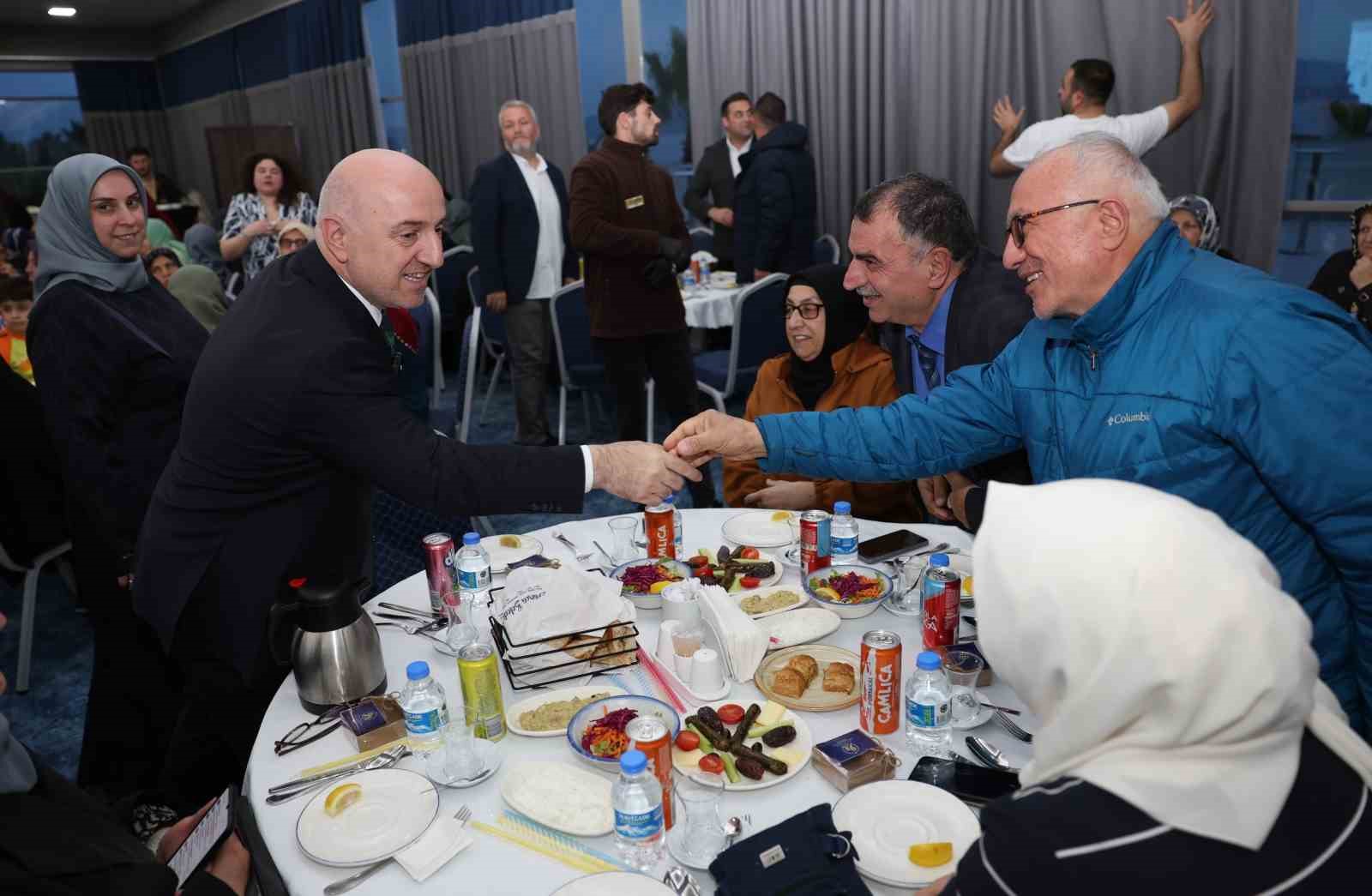 Başkan Bıyık, Darıca’nın çınarlarıyla bir araya geldi