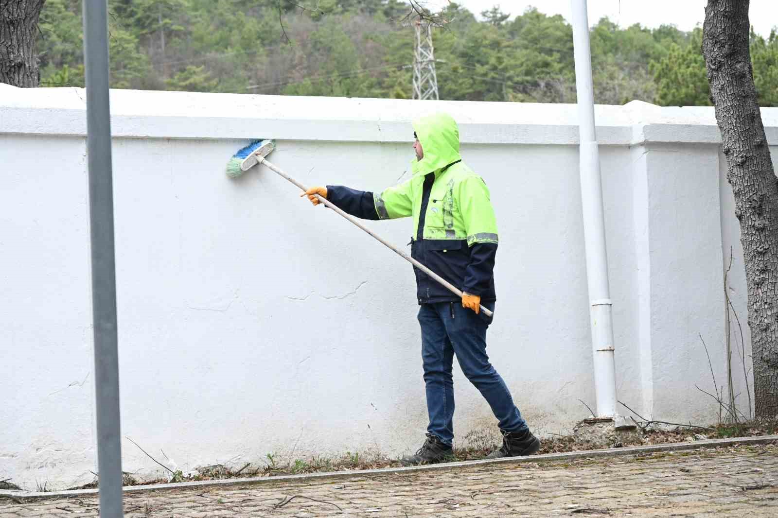 İn&ouml;n&uuml; Savaşları Boz&uuml;y&uuml;k Şehitliği&rsquo;nde t&ouml;ren hazırlıkları
