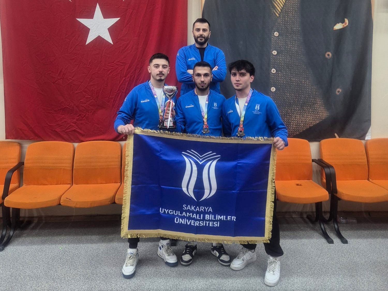 SUB&Uuml; &ouml;ğrencilerinden atıcılıkta ikincilik kupası
