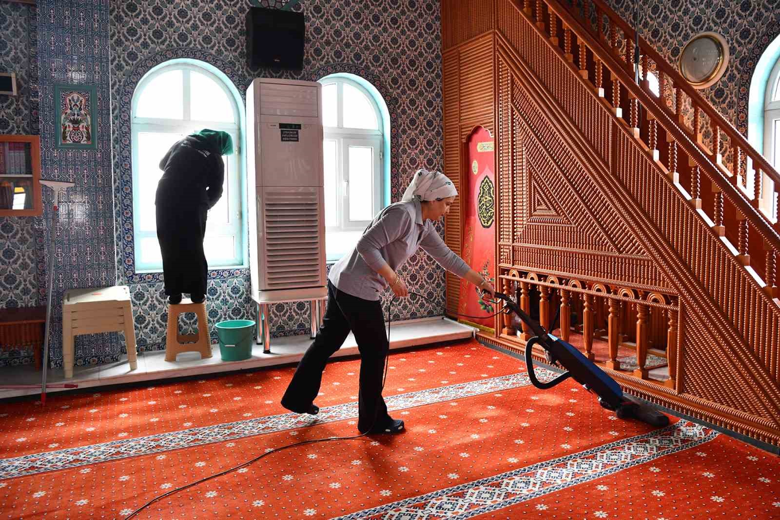 Bayram öncesi temizlikler sıkılaştırıldı