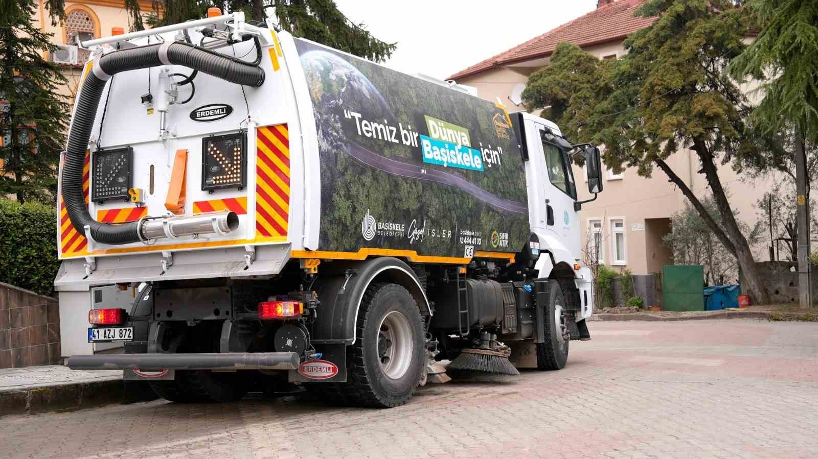 Başiskele’de bayram temizliği başladı
