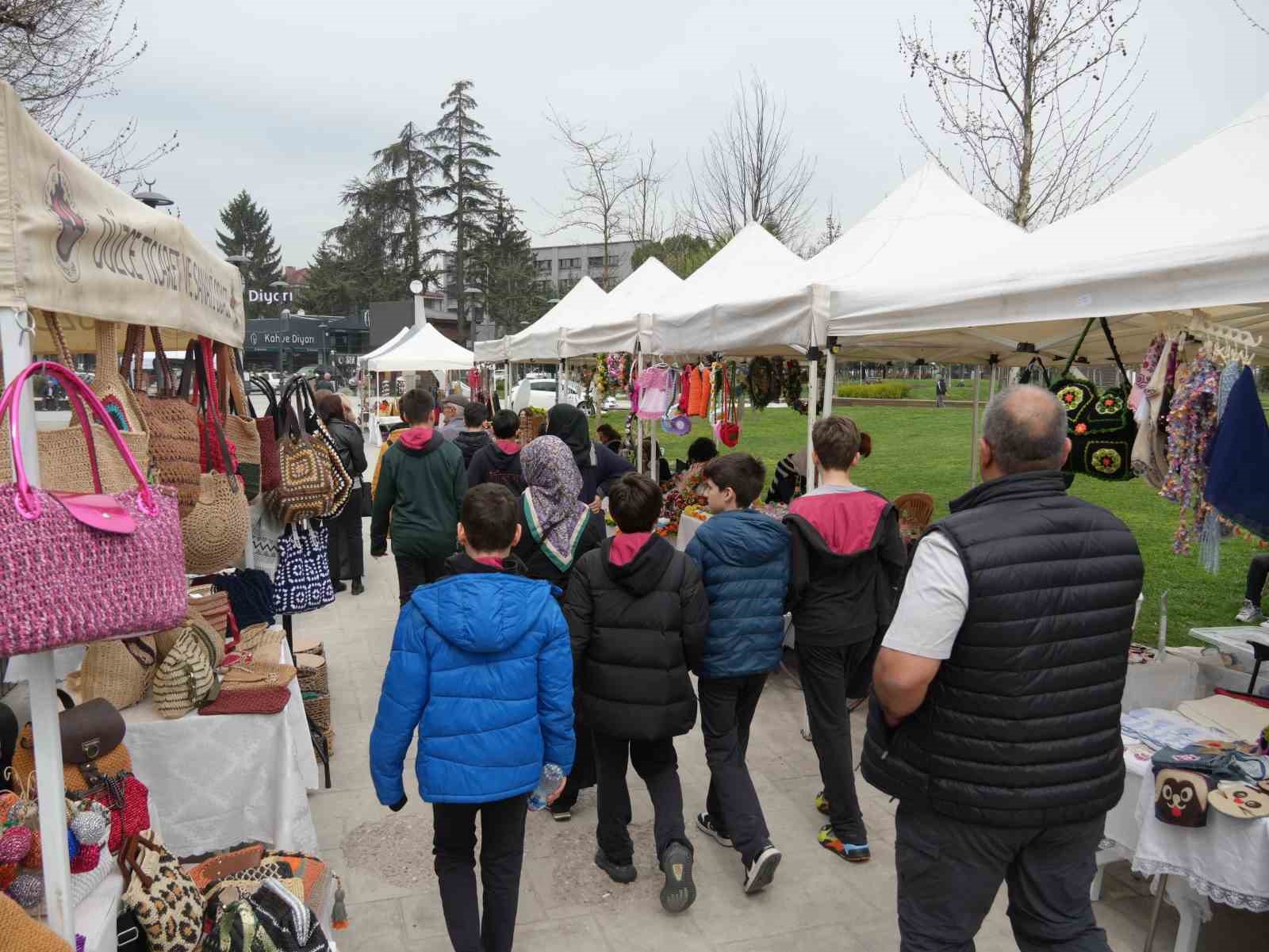 Sanat sokağı ‘sıfır atık’ teması ile açıldı