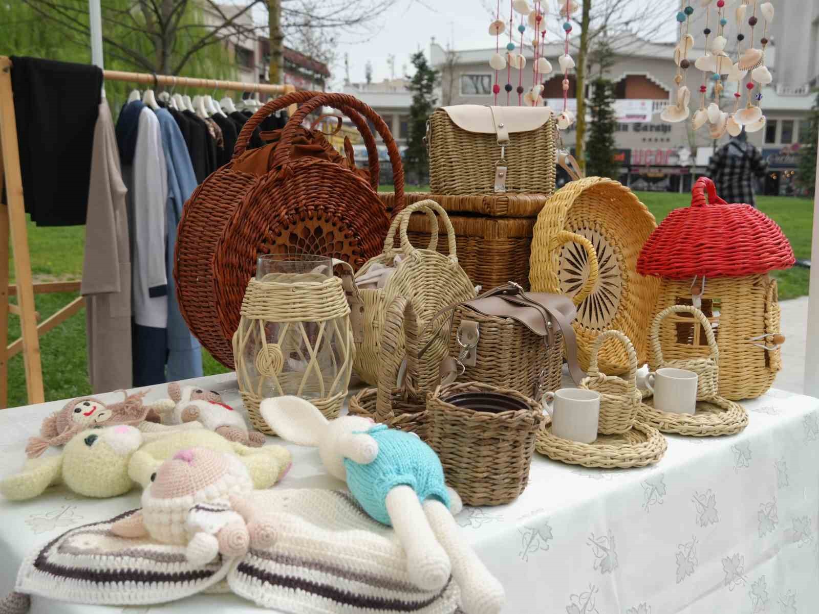 Sanat sokağı &lsquo;sıfır atık&rsquo; teması ile a&ccedil;ıldı
