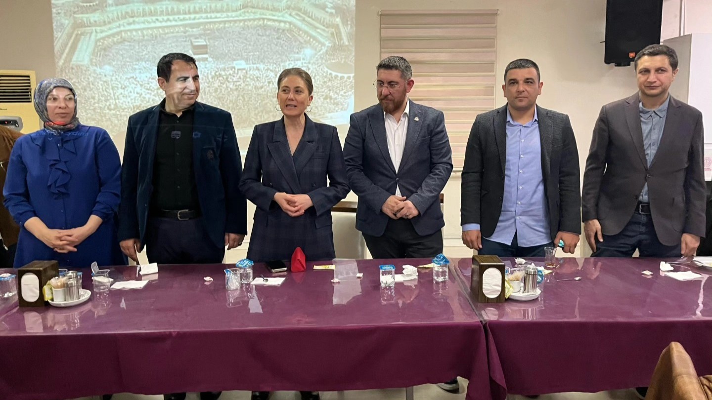 İl&ccedil;e Milli Eğitim M&uuml;d&uuml;rl&uuml;ğ&uuml; basın mensupları ile iftarda buluştu
