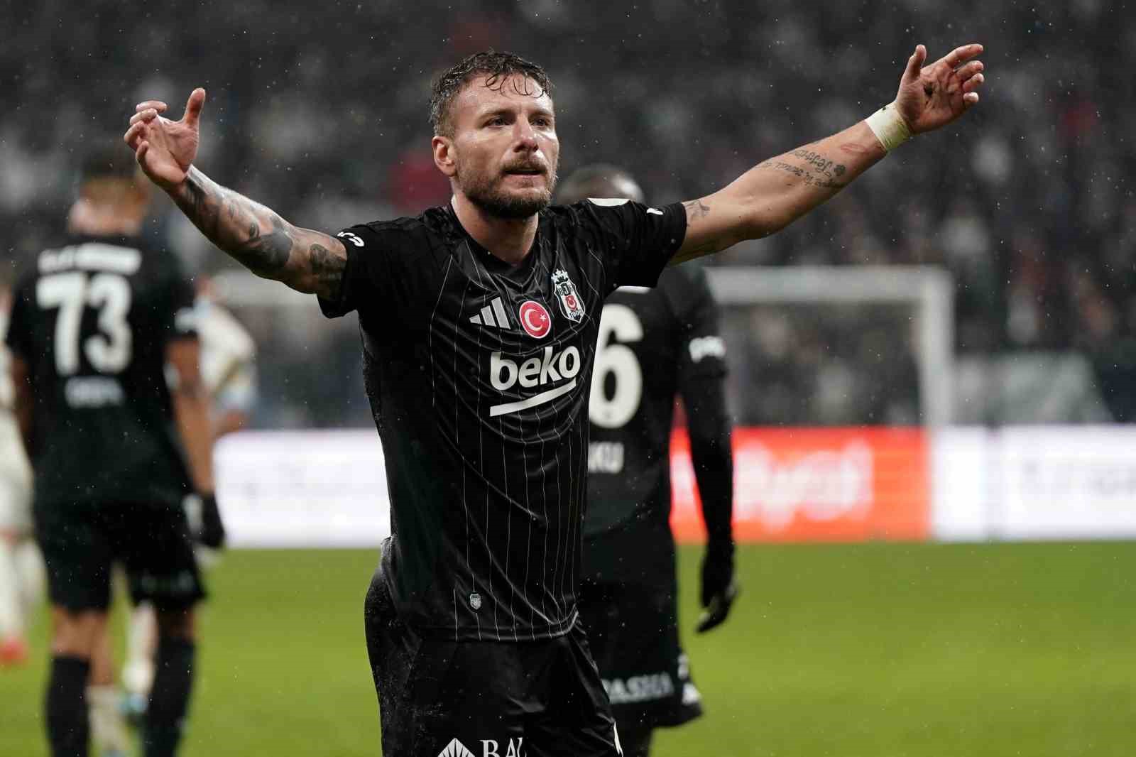 Galatasaray&rsquo;da Osimhen, Beşiktaş&rsquo;ta Immobile takımını sırtlıyor
