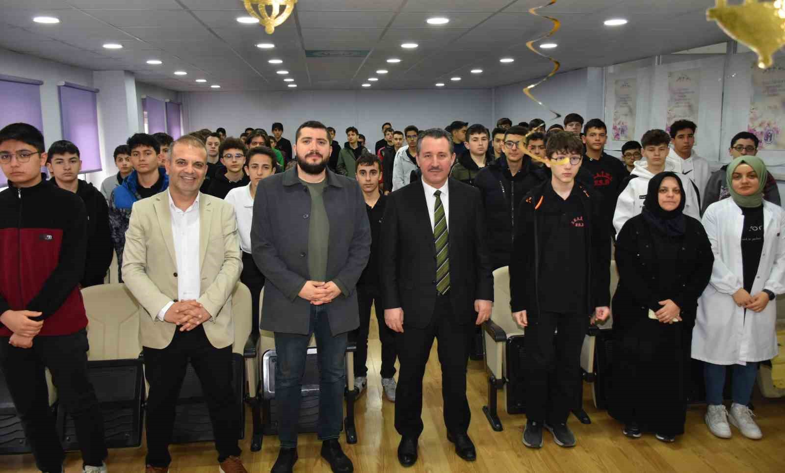 Bilecik İl Müftüsü Ahmet Dilek’ten öğrencilere Kadir Gecesi konferansı