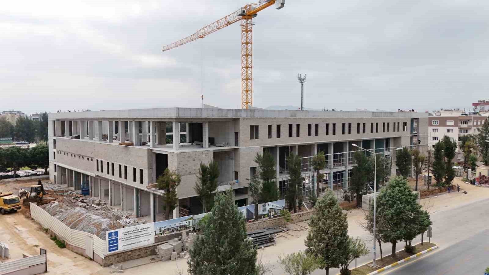 Aydın Büyükşehir Belediyesi Mimar Sinan Kapalı Spor Salonu inşaatı hızla sürüyor