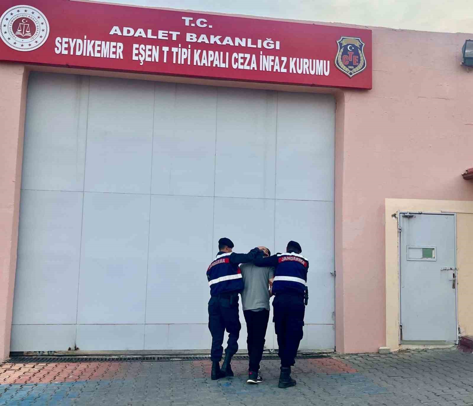Fethiye’de 13 yıl 4 ay hapis cezası bulunan firari yakalandı