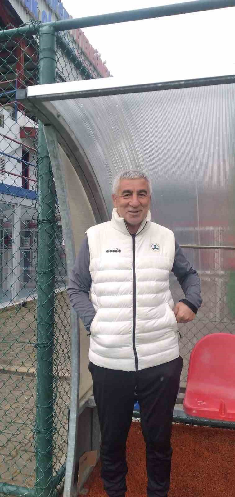Giresunspor’da teknik direktör değişti

