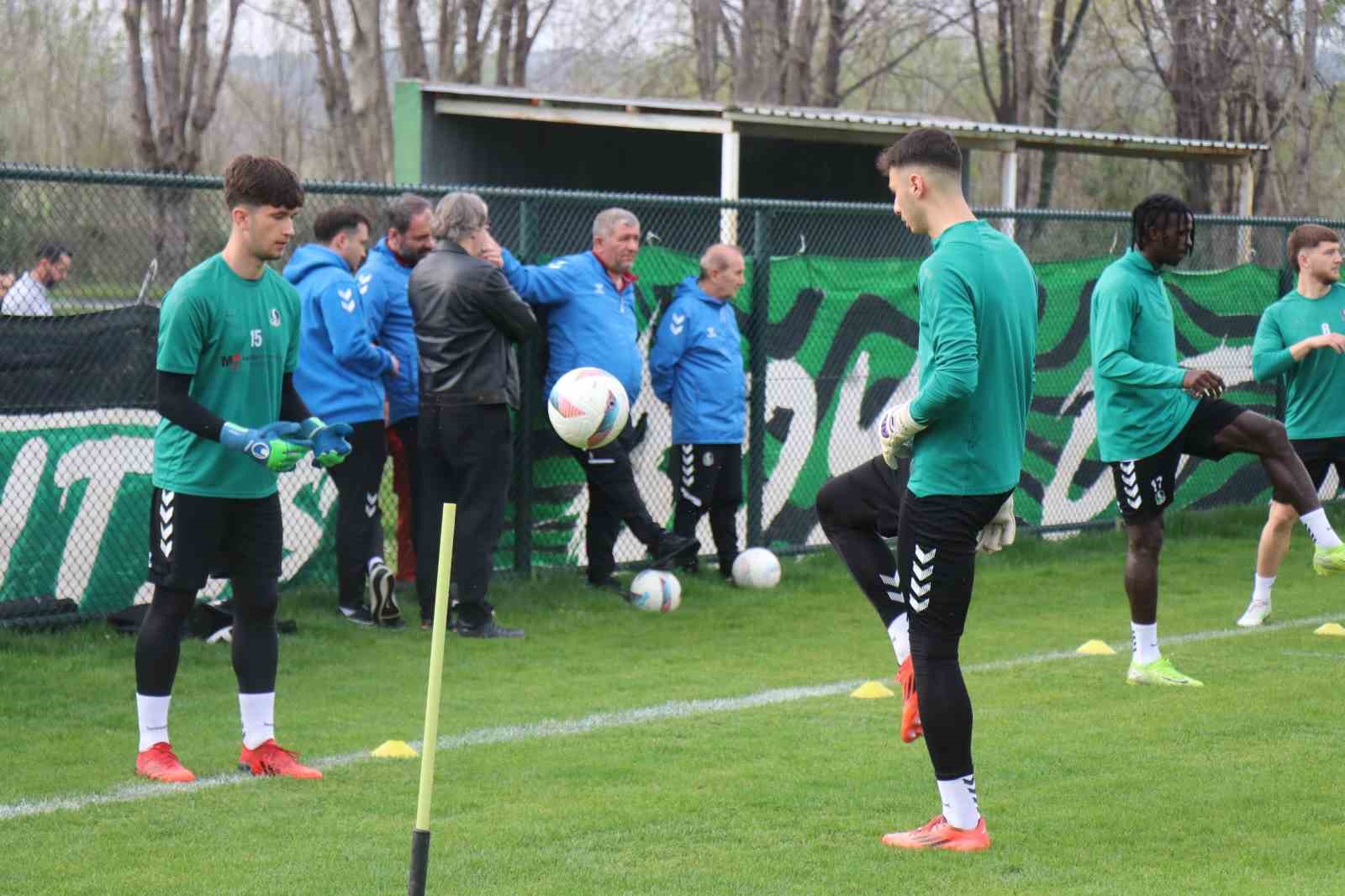 Sakaryaspor, Kocaelispor mesaisinde
