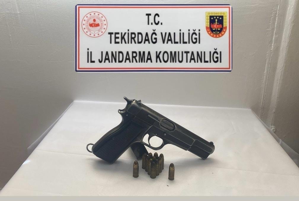 Tekirdağ’da jandarmadan ruhsatsız silah operasyonu