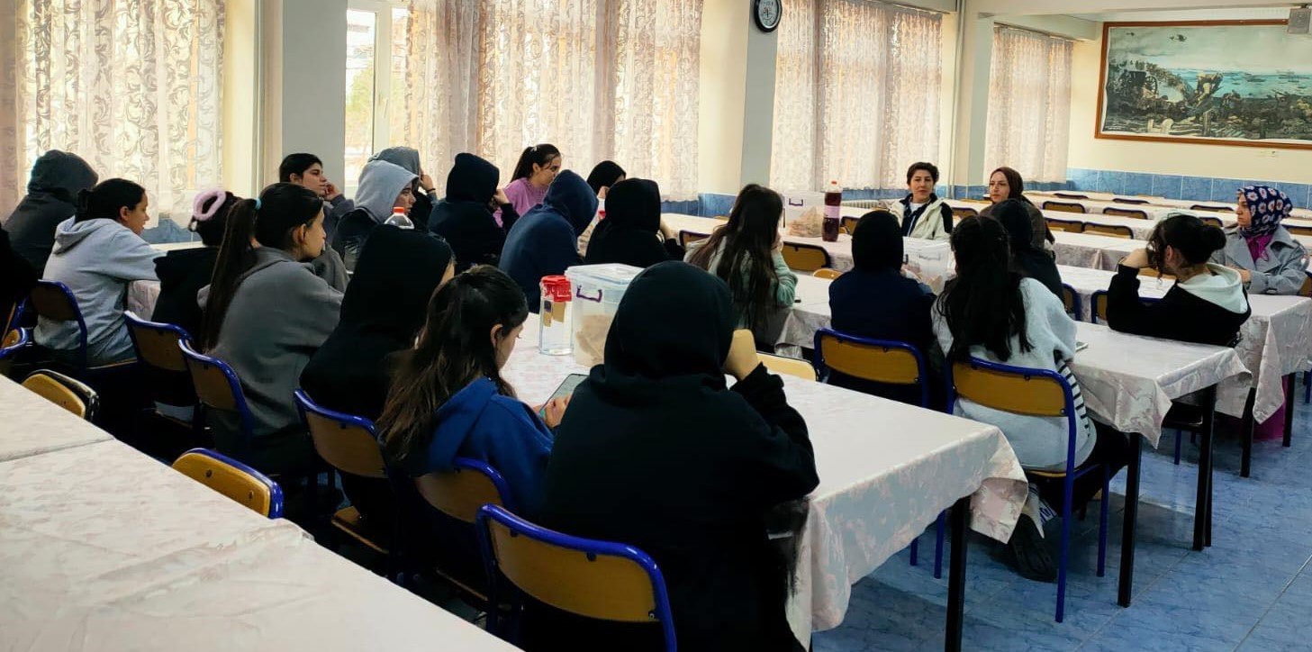 Bayburt&rsquo;ta kadın hakları ve hukuku konulu s&ouml;yleşi yapıldı
