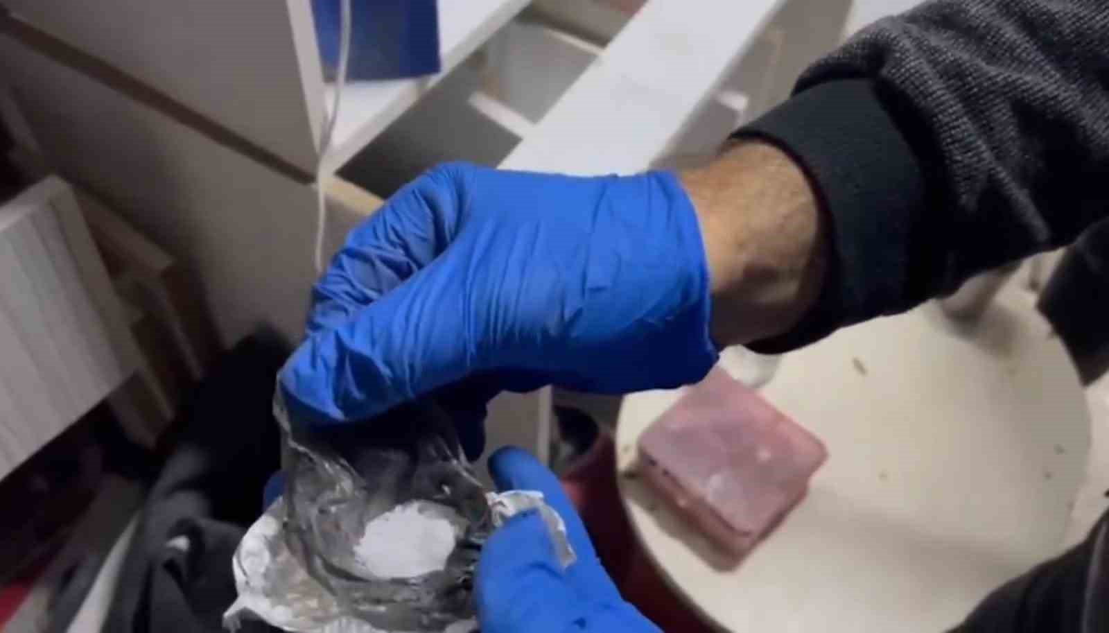 Şanlıurfa&rsquo;da uyuşturucu satıcılarına operasyon: 14 tutuklama
