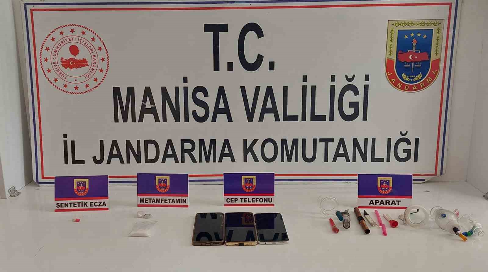 Sarıgöl İlçe Jandarması uyuşturucuya geçit vermiyor