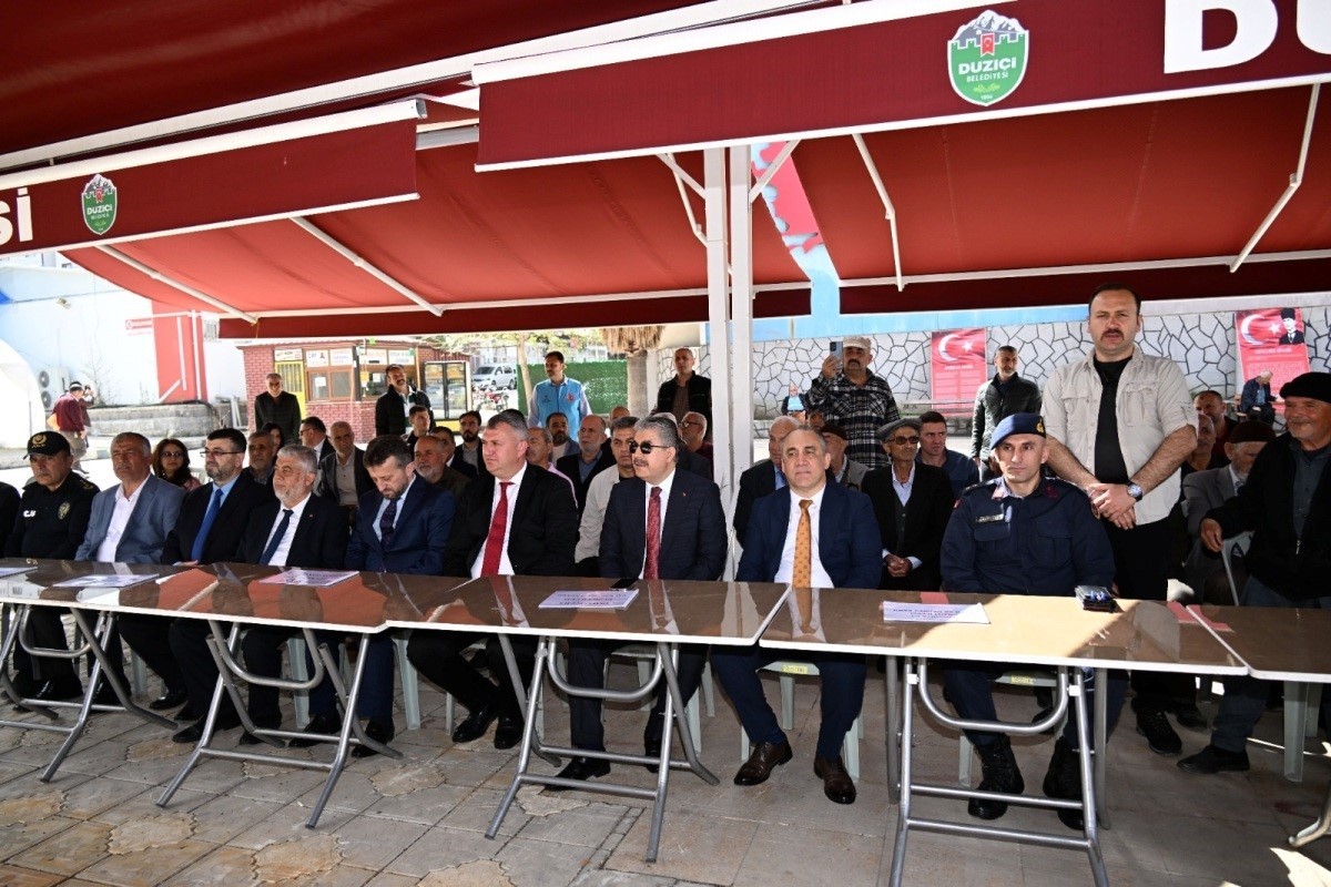 Osmaniye&rsquo;de depremde hasar g&ouml;ren cami yeniden inşa ediliyor
