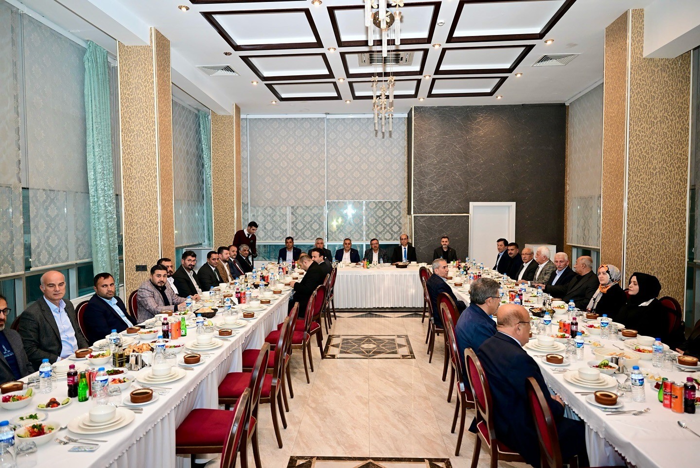 Başkan Ge&ccedil;it: "Ortak paydamız Malatya i&ccedil;in bir olma, birlikte olma vakti"
