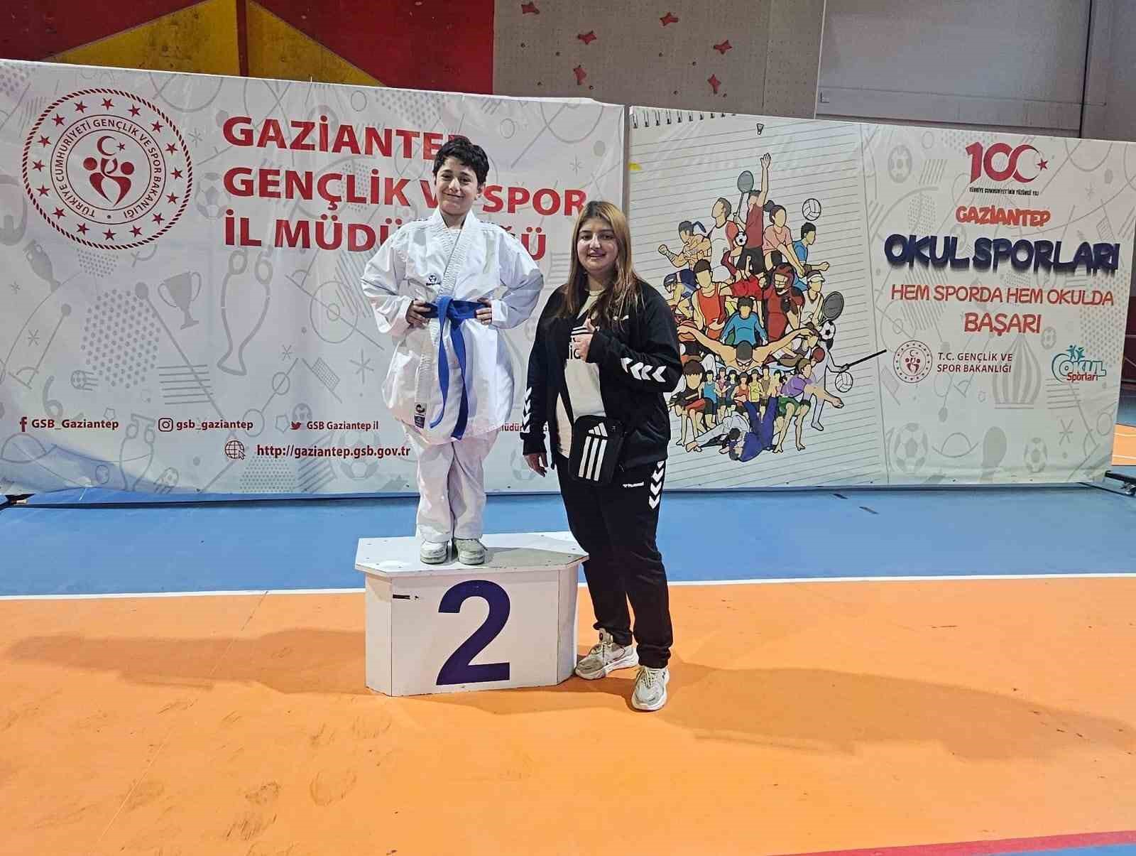 Erdem Koleji’nden karate seçmelerinde büyük zafer