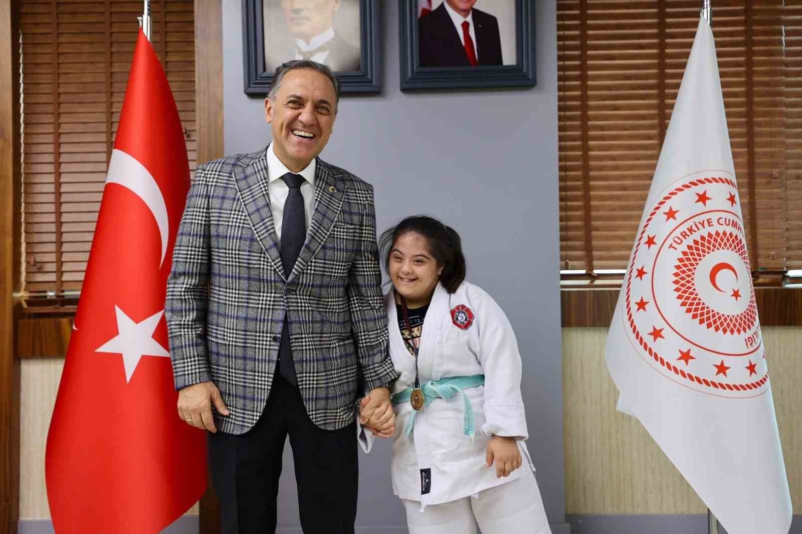 Bingöllü down sendromlu Bürkek ve Budak’tan önemli başarı