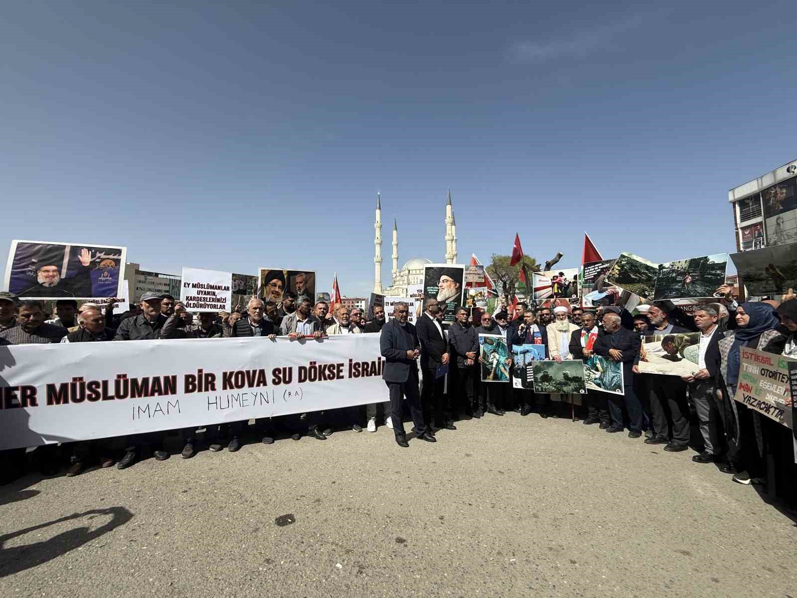 Iğdırlılar &lsquo;D&uuml;nya Kud&uuml;s G&uuml;n&uuml;&rsquo; Mitinginde bir araya geldi
