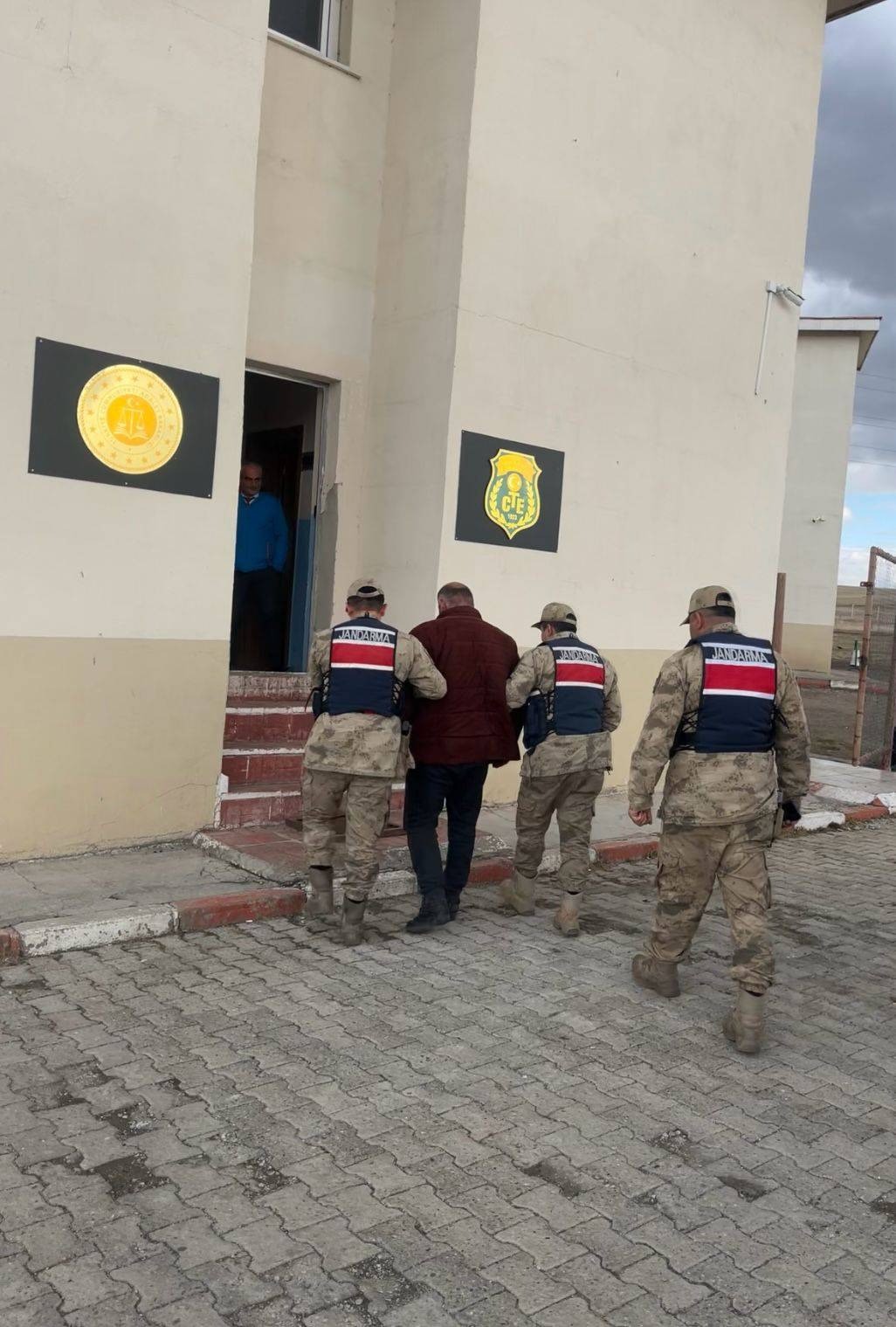 Akyaka’da aranan 1 kişi yakalandı