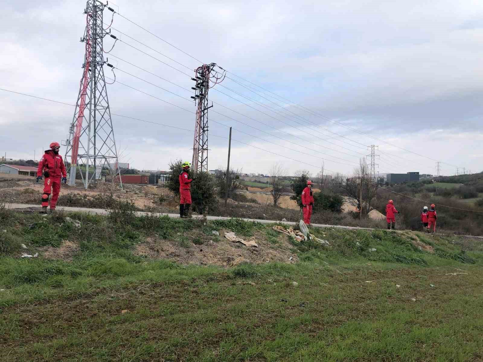 Dağ taş demeden aranan yaşlı adamdan 40 gündür haber alınamıyor