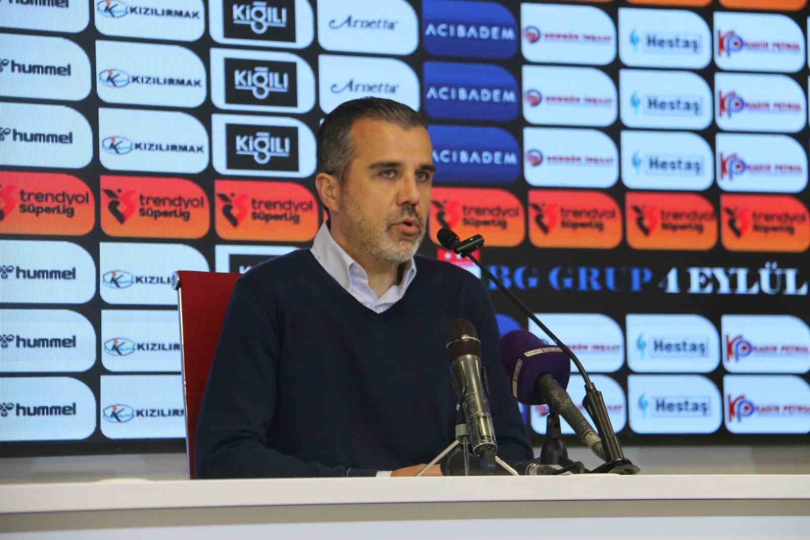 Mustafa Alper Avcı: "Sivasspor maçı hak etti"