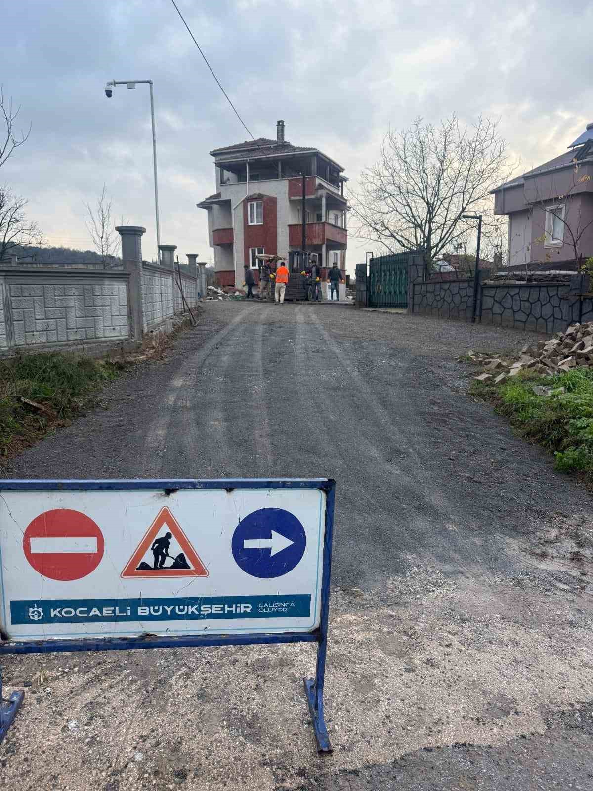 Karamürsel’e 35 bin metrekare parke yol
