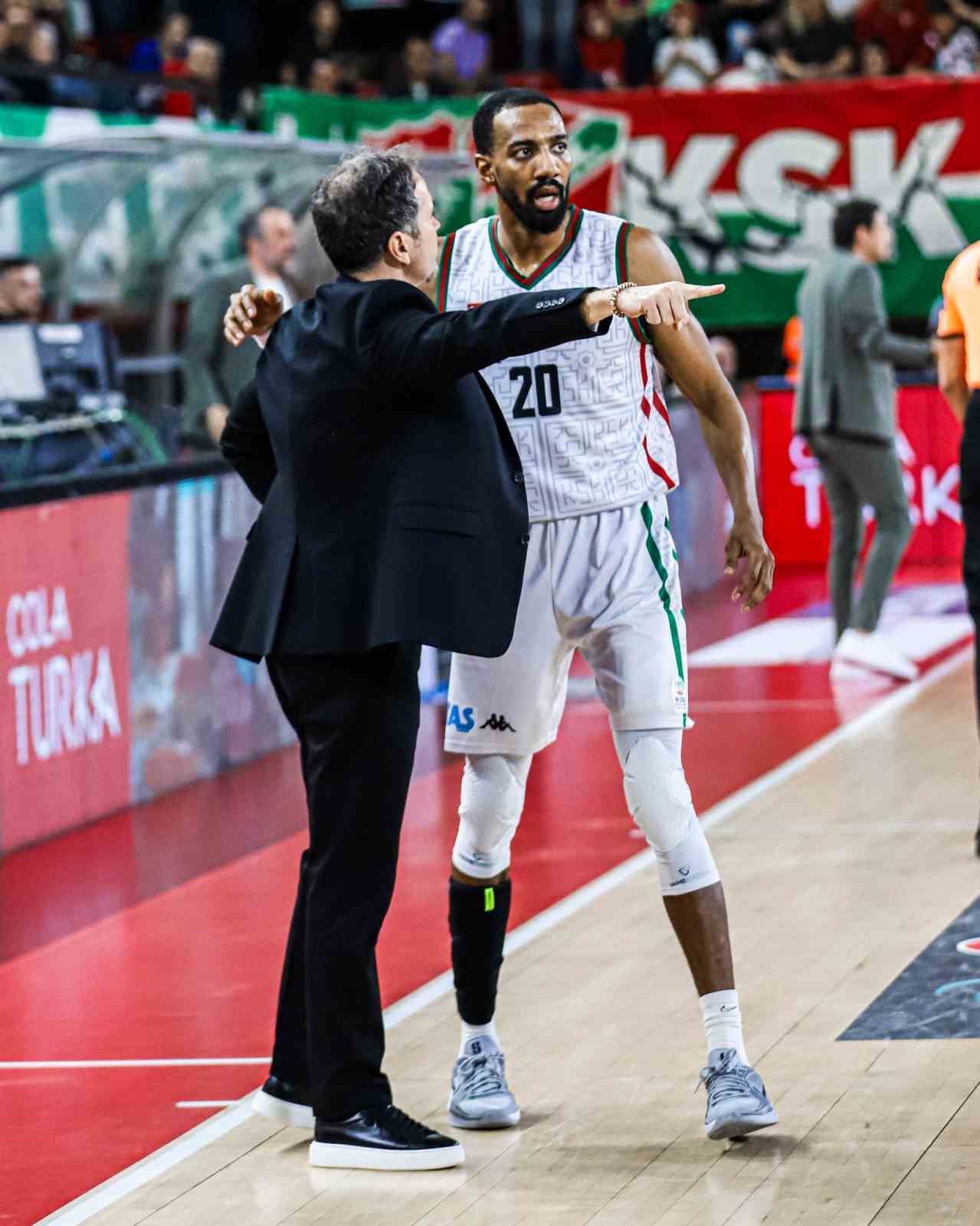 Karşıyaka Basketbol, 11 maç sonra kazandı
