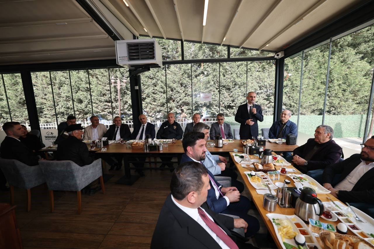 Çayırovalılar kent bayramlaşmasında bir araya geldi
